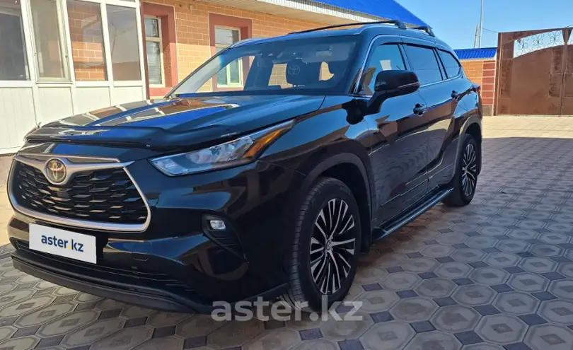 Toyota Highlander 2021 года за 23 000 000 тг. в Шымкент