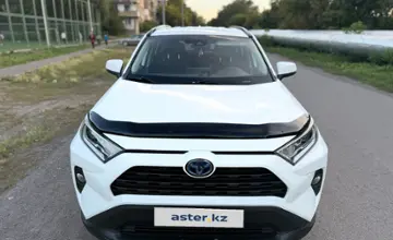 Toyota RAV4 2020 года за 19 000 000 тг. в Караганда фото 2