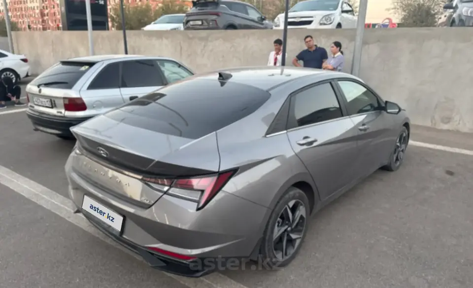Hyundai Elantra 2023 года за 11 800 000 тг. в Шымкент