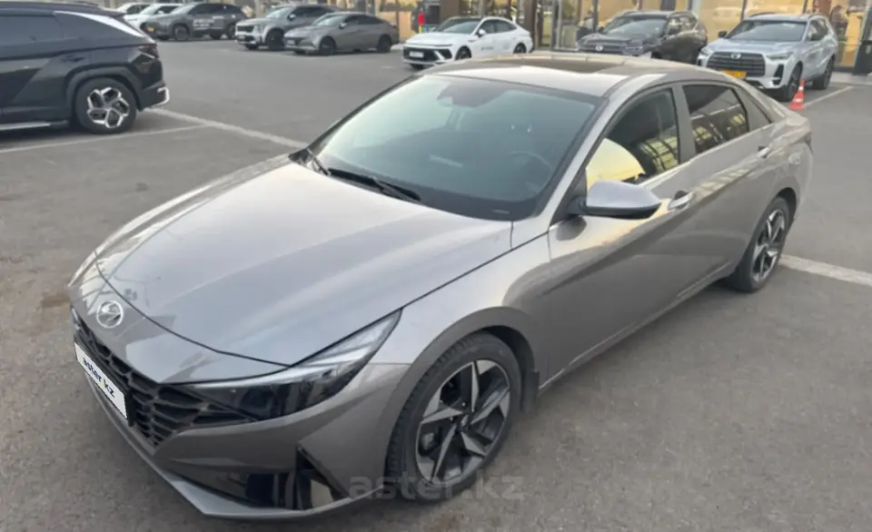 Hyundai Elantra 2023 года за 11 800 000 тг. в Шымкент фото 1