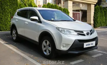 Toyota RAV4 2013 года за 11 000 000 тг. в Алматы фото 1