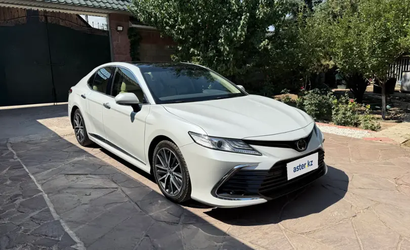 Toyota Camry 2023 года за 19 000 000 тг. в Алматы фото 3