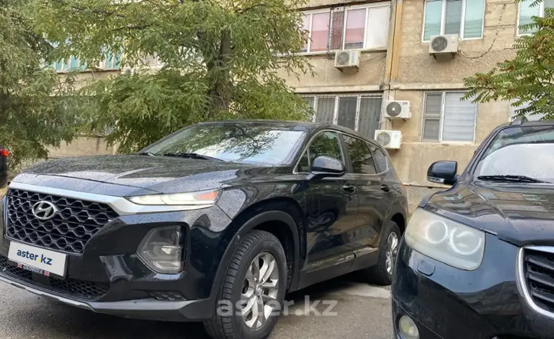 Hyundai Santa Fe 2019 года за 13 000 000 тг. в Актау
