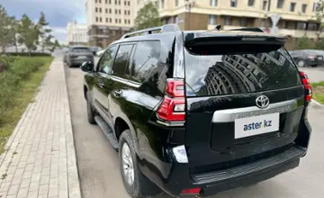 Toyota Land Cruiser Prado 2018 года за 23 500 000 тг. в Астана фото 4