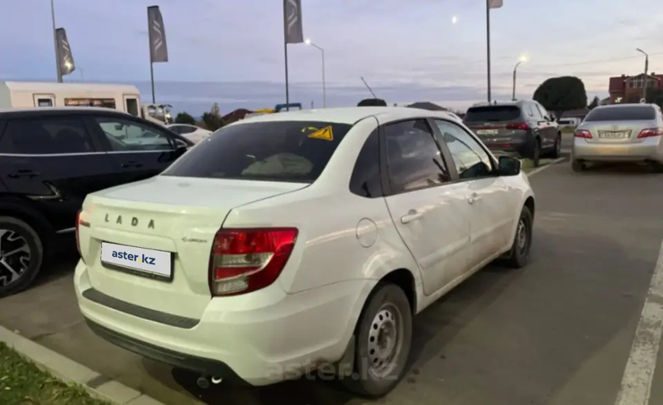 LADA (ВАЗ) Granta 2019 года за 4 000 000 тг. в Астана