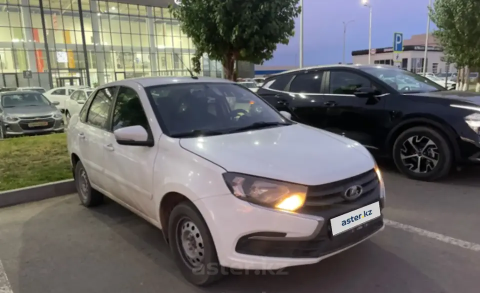 LADA (ВАЗ) Granta 2019 года за 4 000 000 тг. в Астана фото 3