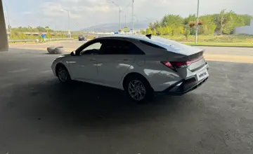 Hyundai Elantra 2024 года за 9 600 000 тг. в Алматы фото 3