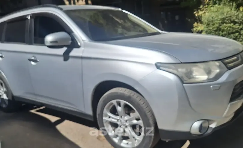 Mitsubishi Outlander 2013 года за 7 200 000 тг. в Шымкент