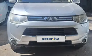 Mitsubishi Outlander 2013 года за 7 200 000 тг. в Шымкент фото 3