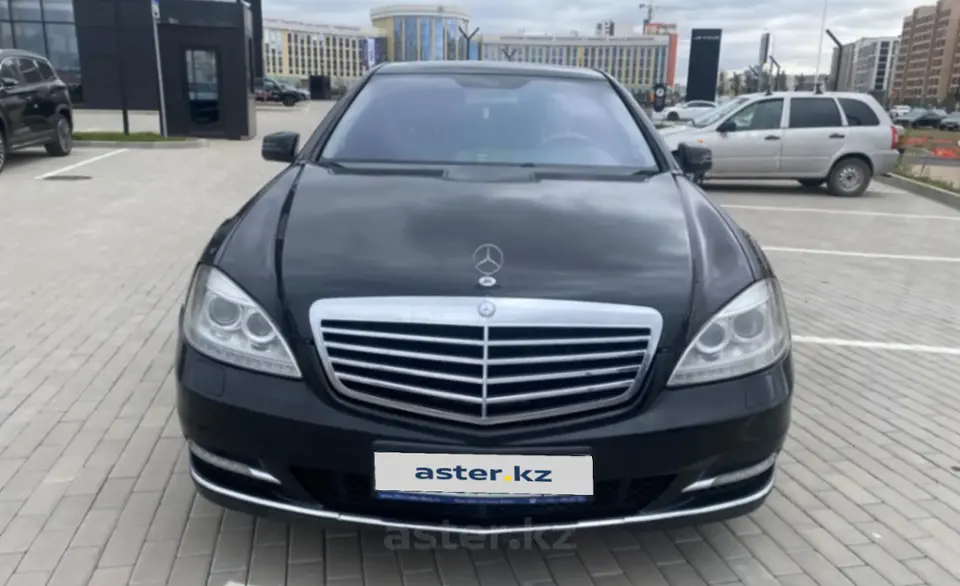 Mercedes-Benz S-Класс 2006 года за 7 000 000 тг. в Астана фото 2