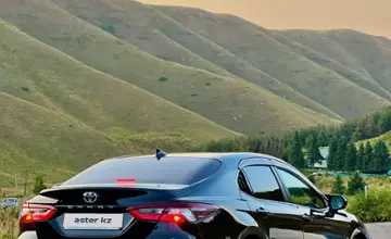Toyota Camry 2023 года за 13 500 000 тг. в Алматы фото 4