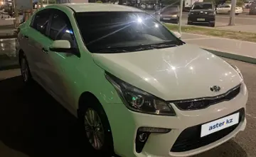 Kia Rio 2018 года за 7 500 000 тг. в Астана фото 4