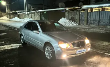 Mercedes-Benz C-Класс 2003 года за 3 500 000 тг. в Алматы фото 3