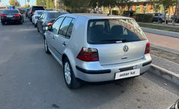 Volkswagen Golf 2000 года за 3 000 000 тг. в Астана