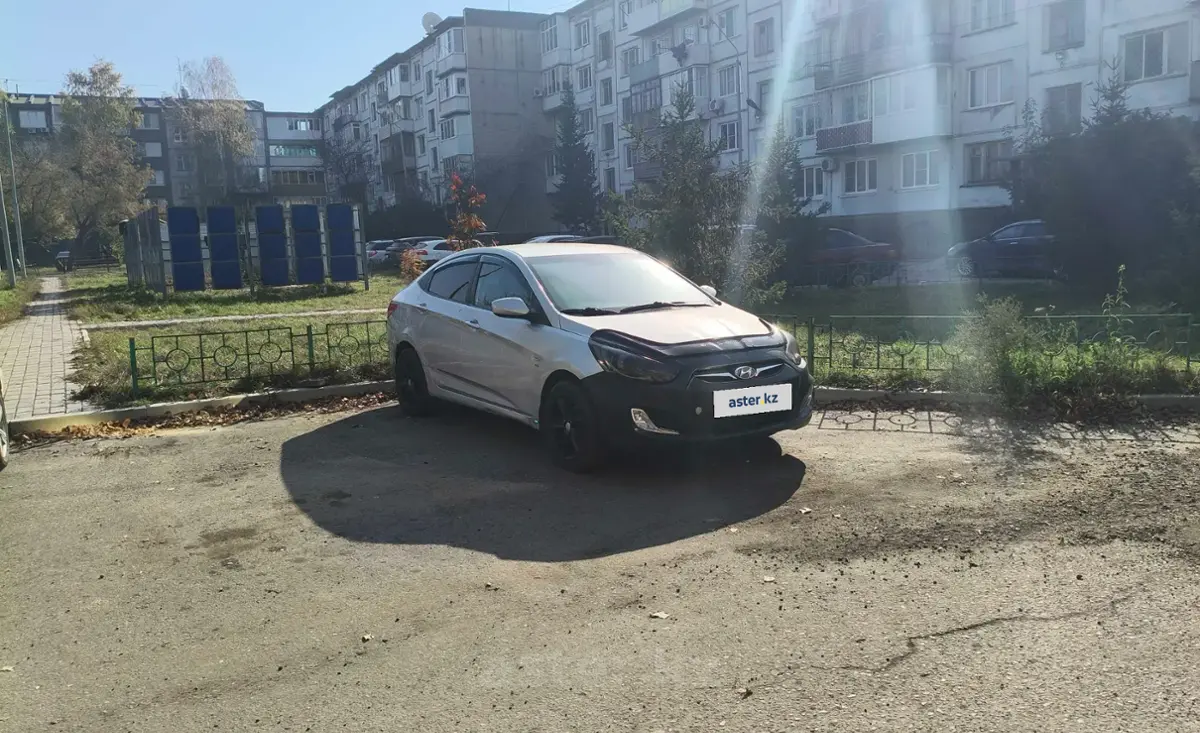 Hyundai Accent 2013 года за 4 000 000 тг. в Восточно-Казахстанская область