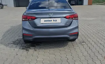 Hyundai Accent 2017 года за 7 000 000 тг. в Актобе фото 4