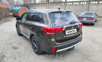 Mitsubishi Outlander 2017 года за 10 300 000 тг. в Астана фото 4