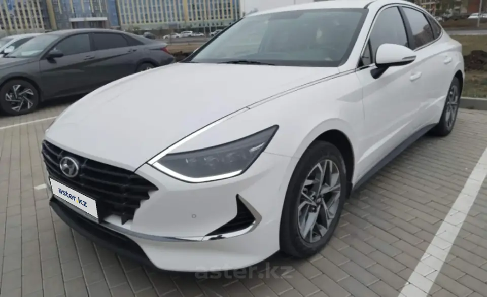 Hyundai Sonata 2022 года за 11 200 000 тг. в Астана фото 1