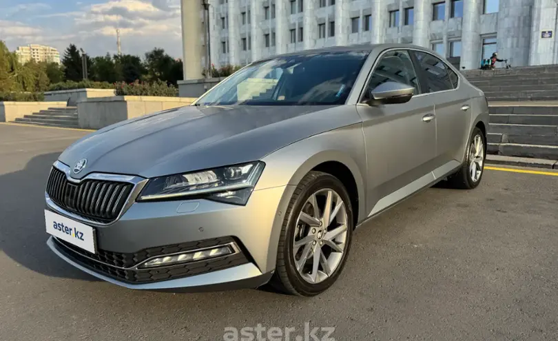 Skoda Superb 2020 года за 13 000 000 тг. в Алматы