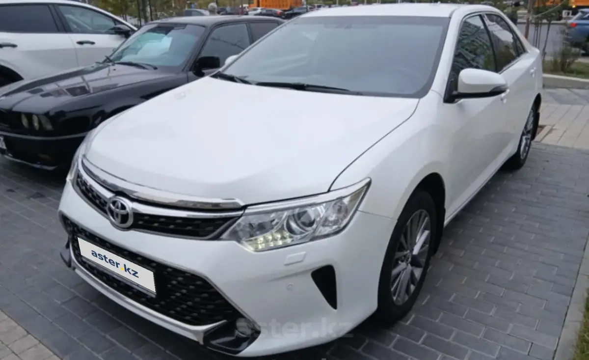 Toyota Camry 2015 года за 10 000 000 тг. в Астана