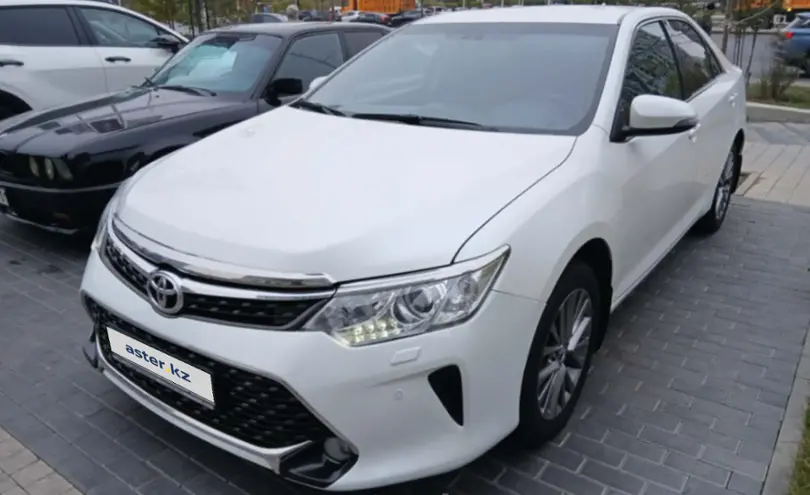 Toyota Camry 2015 года за 10 000 000 тг. в Астана