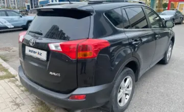 Toyota RAV4 2014 года за 10 000 000 тг. в Астана