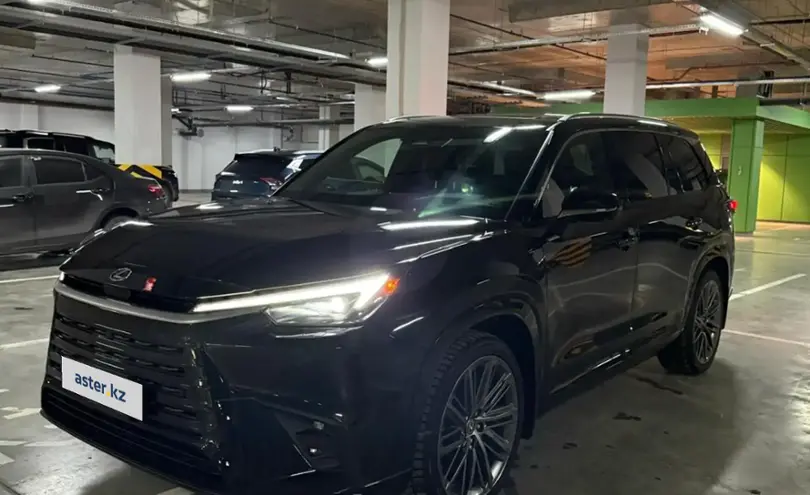 Lexus TX 2023 года за 42 000 000 тг. в Астана