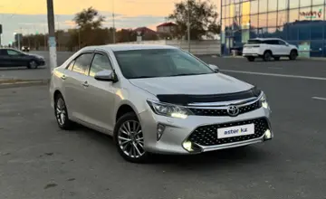 Toyota Camry 2016 года за 10 500 000 тг. в Атырау фото 3