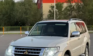 Mitsubishi Pajero 2019 года за 17 500 000 тг. в Алматы фото 1