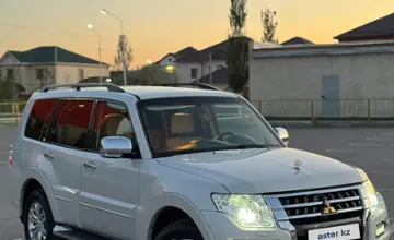 Mitsubishi Pajero 2019 года за 17 500 000 тг. в Алматы фото 2