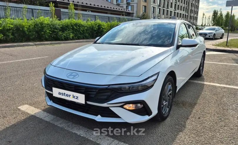 Hyundai Elantra 2024 года за 10 200 000 тг. в Астана