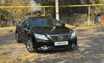 Toyota Camry 2013 года за 10 200 000 тг. в Алматы фото 2