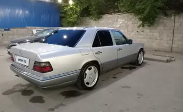 Mercedes-Benz E-Класс 1994 года за 2 700 000 тг. в Алматы фото 3
