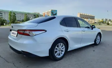 Toyota Camry 2020 года за 13 000 000 тг. в Уральск