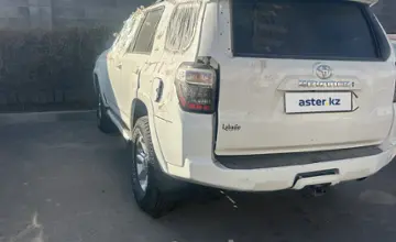 Toyota 4Runner 2020 года за 15 000 000 тг. в Астана фото 3