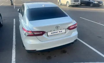 Toyota Camry 2021 года за 16 000 000 тг. в Астана