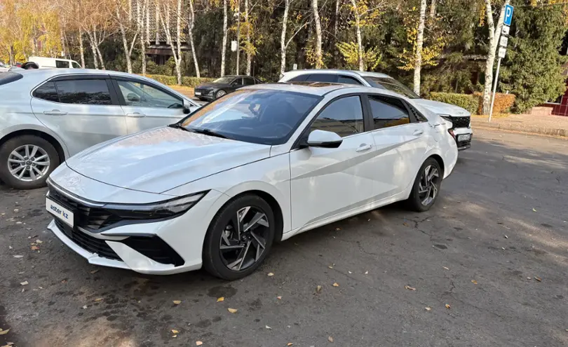 Hyundai Elantra 2023 года за 10 000 000 тг. в Алматы