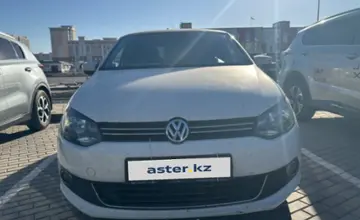 Volkswagen Polo 2012 года за 4 000 000 тг. в Астана фото 2