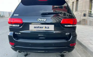 Jeep Grand Cherokee 2014 года за 14 000 000 тг. в Атырау