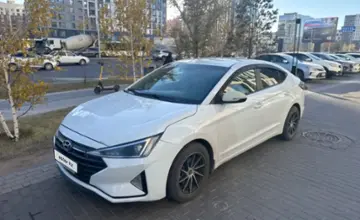Hyundai Elantra 2019 года за 7 500 000 тг. в Астана фото 1