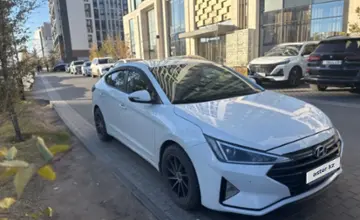 Hyundai Elantra 2019 года за 7 500 000 тг. в Астана фото 3