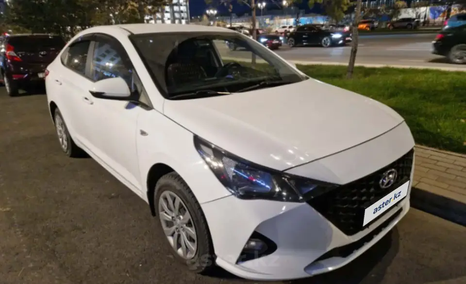 Hyundai Accent 2021 года за 6 500 000 тг. в Астана фото 3