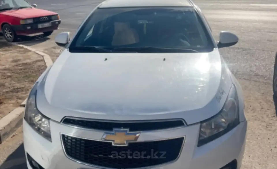 Chevrolet Cruze 2011 года за 3 500 000 тг. в Астана фото 2