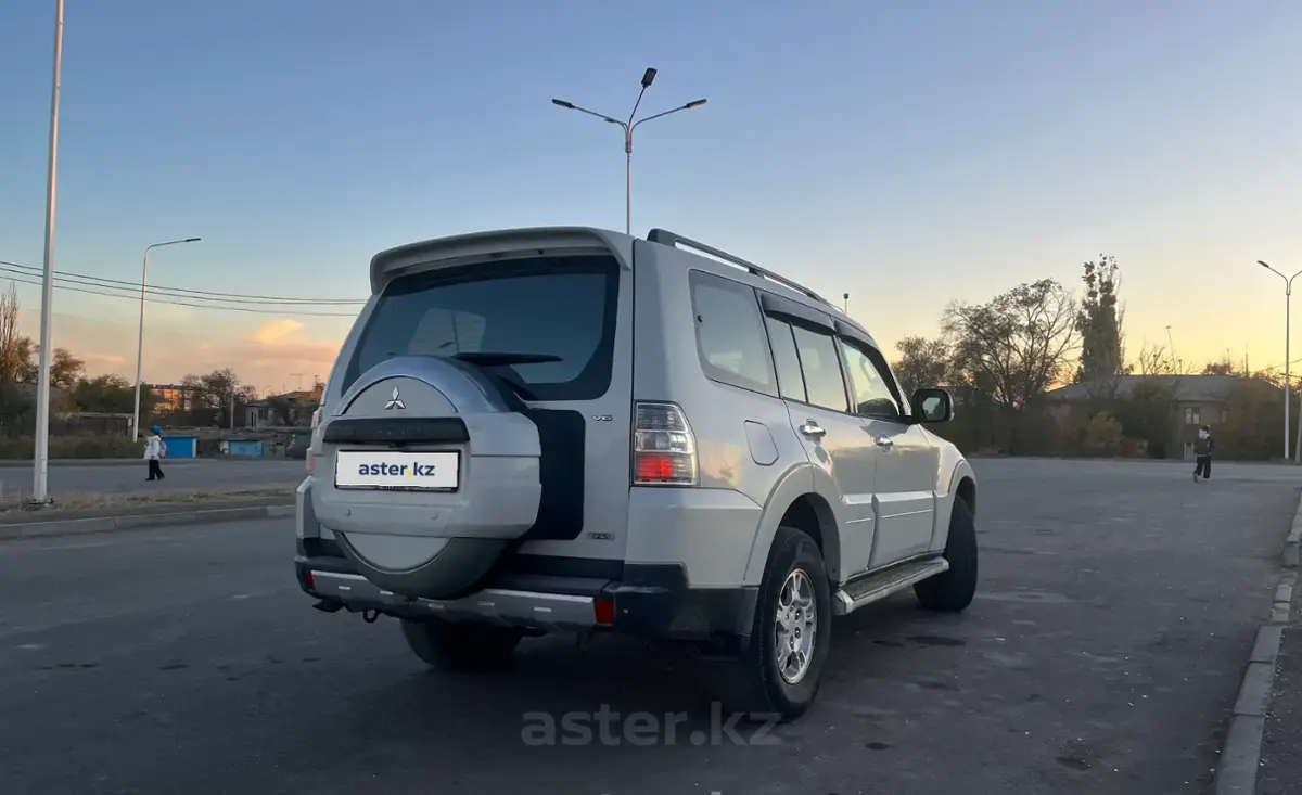 Купить Mitsubishi Pajero 2007 года в Улытауской области, цена 8300000 тенге. Продажа Mitsubishi Pajero в Улытауской области - Aster.kz. №c1253534 Mitsubishi Pajero 2007 года за 8 300 000 тг. в Улытауская область - фото 4
