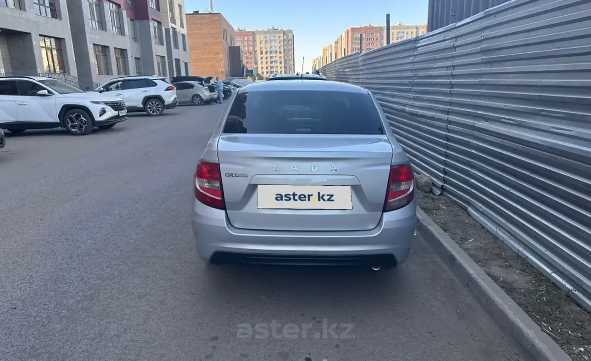 LADA (ВАЗ) Granta 2020 года за 3 800 000 тг. в Астана фото 3