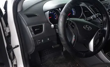 Hyundai Elantra 2015 года за 7 100 000 тг. в Алматы фото 3