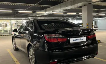 Toyota Camry 2015 года за 10 500 000 тг. в Астана