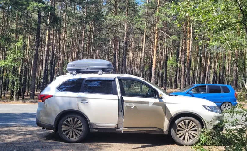 Mitsubishi Outlander 2021 года за 12 500 000 тг. в Актау фото 3