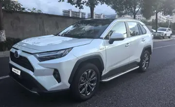 Toyota RAV4 2024 года за 19 500 000 тг. в Алматы фото 2