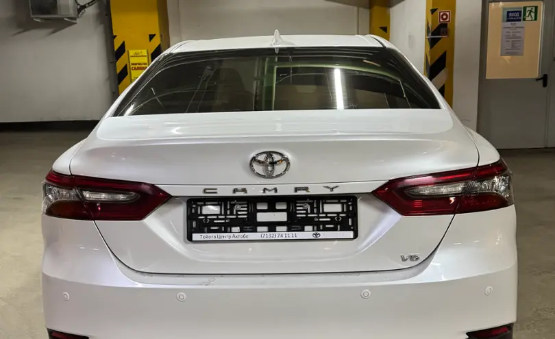 Toyota Camry 2022 года за 13 500 000 тг. в Актюбинская область фото 2